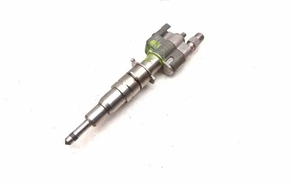 BMW 1 E81 E87 Fuel injector 7589048 758904805