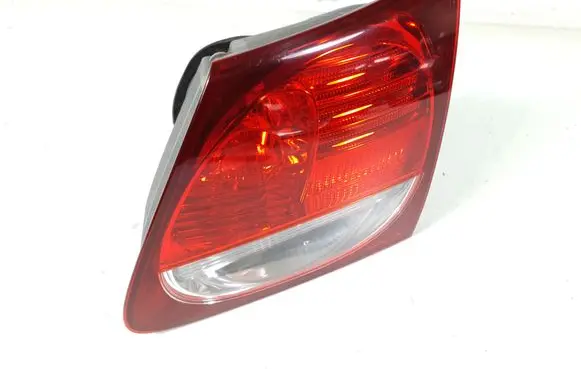 Lexus GS 300 350 430 450H Tailgate rear/tail lights 81581-30330