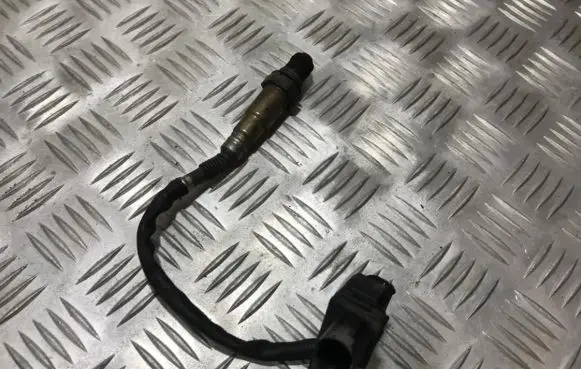 BMW 3 E90 E91 Lambda probe sensor 779160001 7791600-01