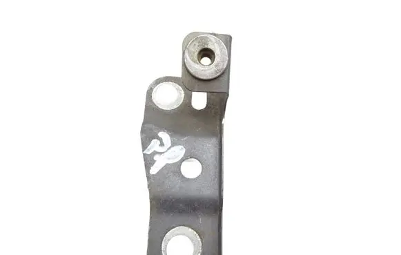 Audi A7 S7 4G Fender mounting bracket 4G8809322