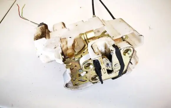Subaru Outback Front door lock