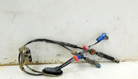 Renault Koleos I Gear shift cable bracket 193618