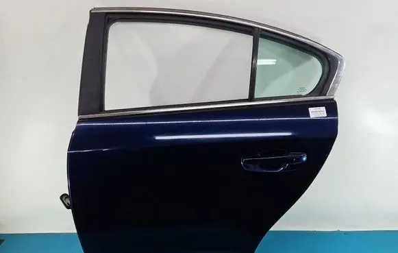 Toyota Avensis T270 Rear door IMPRK1579488