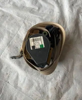 Audi A6 S6 C5 4B Rear seatbelt 1560571801