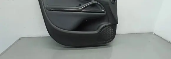Opel Zafira C Front door card panel trim 340685796