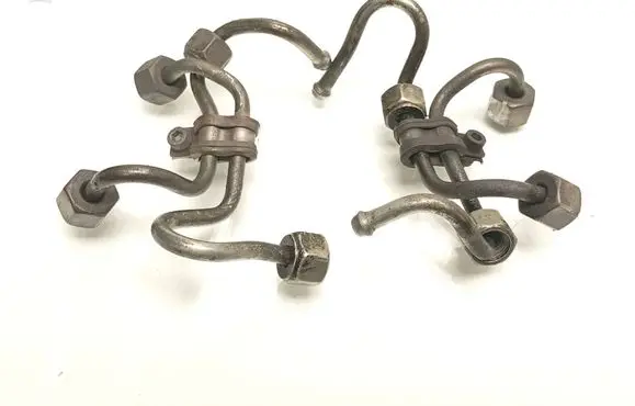 BMW X3 E83 Fuel injector supply line/pipe 