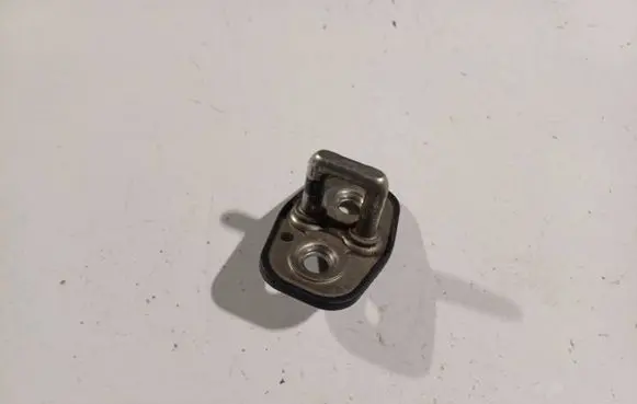 Citroen C3 Front door lock loop/hook striker 9655466380