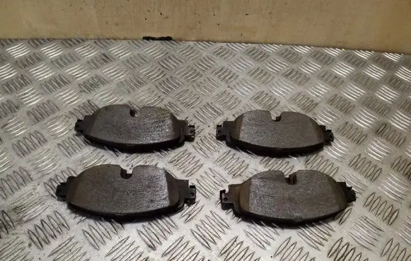 Skoda Superb B8 (3V) Brake pads (front) 