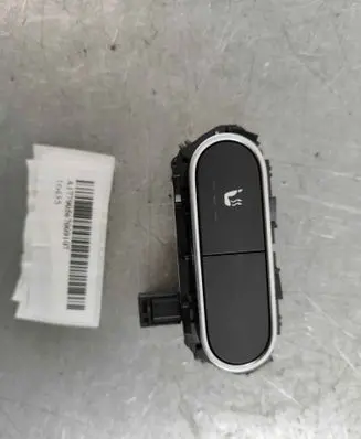 Mercedes-Benz CLA C118 X118 Seat heating switch A17790567009107