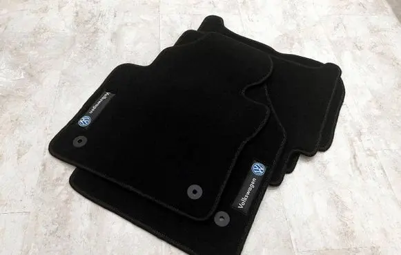 Volkswagen Touareg I Car floor mat set 