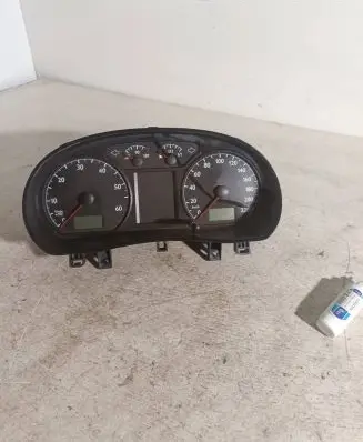 Volkswagen Polo Speedometer (instrument cluster) 6Q0920800P 09110439682 VWZ7Z0D1044795