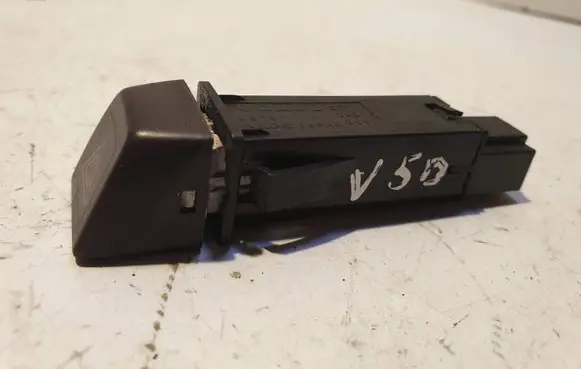 Volvo V50 Hazard light switch 30739296