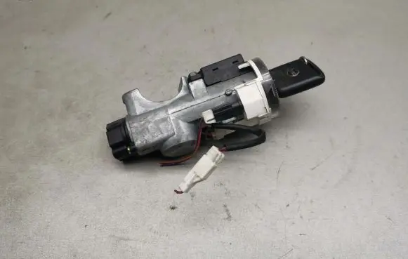 Nissan Primera Ignition lock 28590C9965