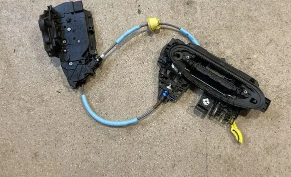BMW 4 G22 G23 G24 G26 Front door lock 7445044 5A0C768