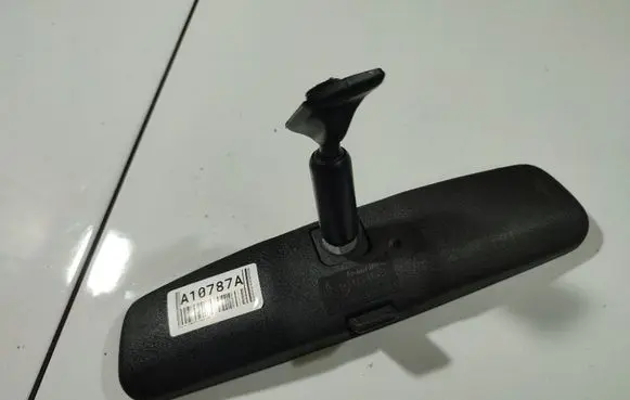 Rear view mirror (interior)