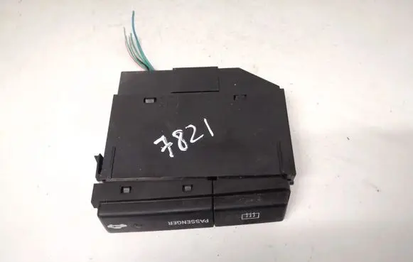 Windscreen/window heater switch