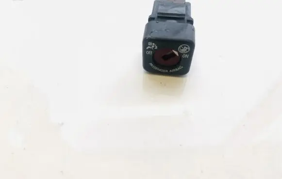 Citroen Berlingo Passenger airbag on/off switch 96373205xt