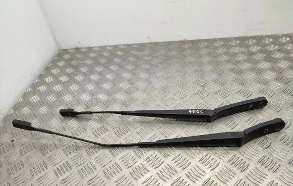 Skoda Octavia Mk3 (5E) Front wiper blade arm 5E1955410 5E1955409