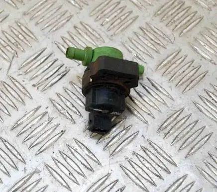 Mercedes-Benz E W212 Turbo solenoid valve 0004708793