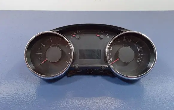 Peugeot 3008 I Speedometer (instrument cluster) 9666174880
