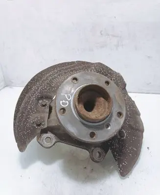 Front wheel hub spindle knuckle