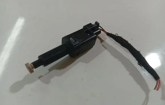 Brake pedal sensor switch
