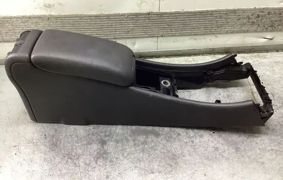 Mercedes-Benz C W203 Center console E037611021 DBBY021110 16548020516