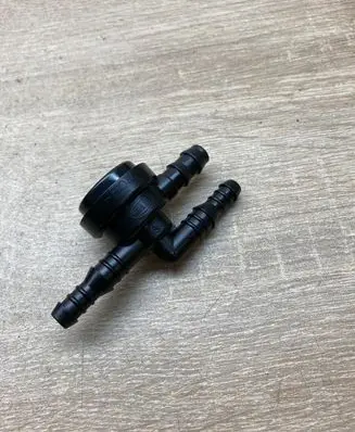 BMW X3 E83 Vacuum valve 8361447