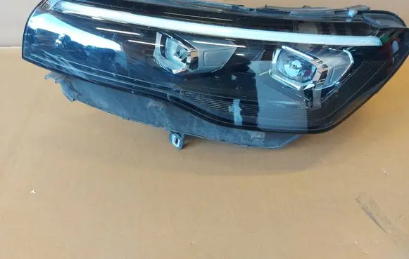 Volkswagen Tiguan Headlight/headlamp 571941035C