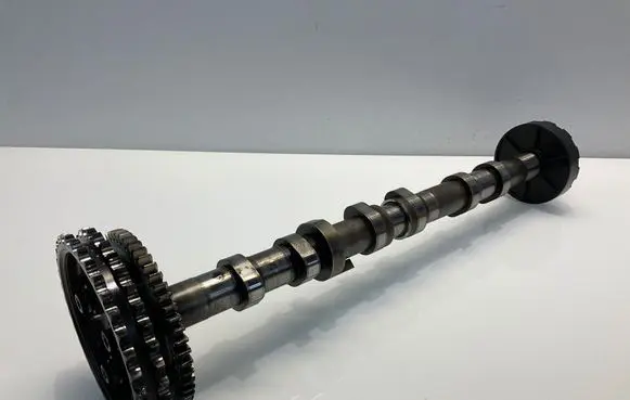 Mercedes-Benz E W211 Camshaft A6420503601 6420503601