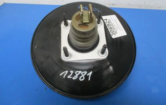 Mazda 323 F Brake booster
