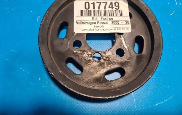 Volkswagen PASSAT B5.5 Crankshaft pulley 038145255D