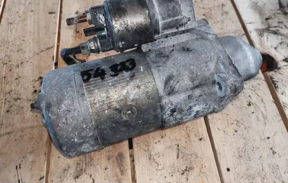 BMW 5 E39 Starter motor 2247391