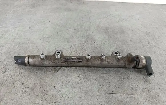 Toyota Yaris Fuel main line pipe 