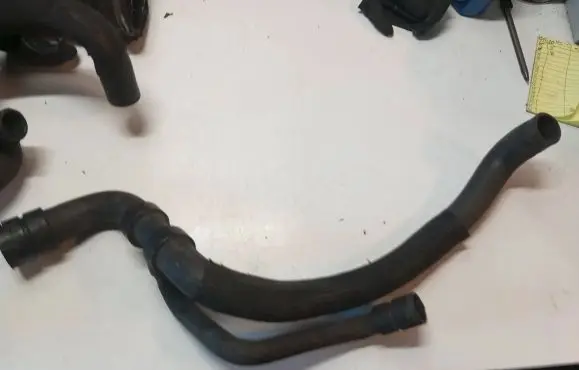 Volvo S60 Engine coolant pipe/hose S4000238