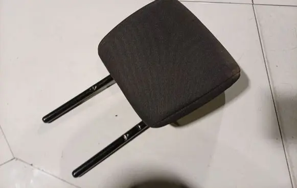Renault Scenic II - Grand scenic II Front seat headrest 