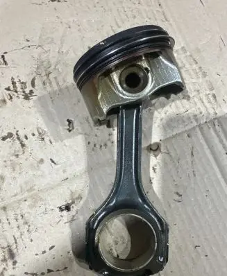 Mercedes-Benz S C217 Piston with connecting rod 278929