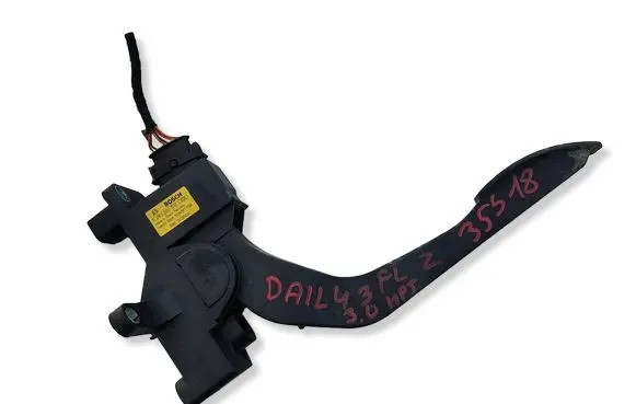 Iveco Daily 35.8 - 9 Accelerator pedal position sensor 890502504