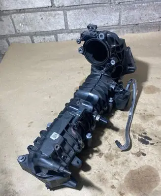 Volvo XC60 Intake manifold 32223914 D23NA 30668638