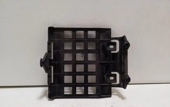 Audi TT TTS Mk2 Engine control unit holder 8J0906331C 8J0906331A