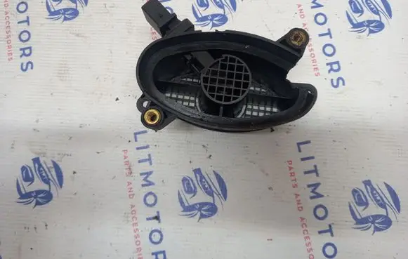 BMW 1 E81 E87 Mass air flow meter 77887440