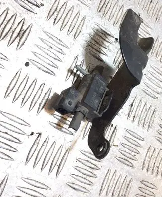 Land Rover Discovery 4 - LR4 Turbo solenoid valve 702428