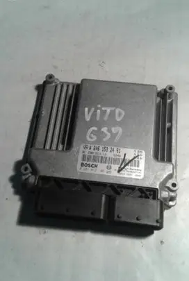 Mercedes-Benz Vito Viano W639 Engine control unit/module A6461532491 0281012105