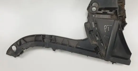 Volvo XC70 Rear bumper mounting bracket 30678704