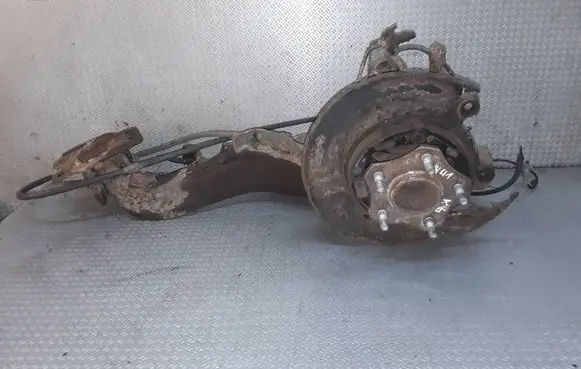 Nissan Qashqai Rear wheel hub spindle/knuckle 