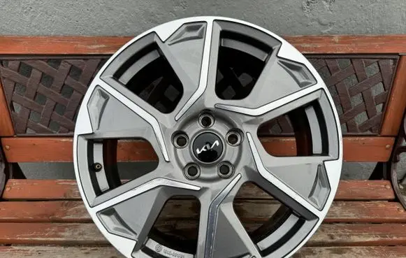 KIA EV6 R19 alloy rim 