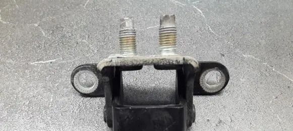 SsangYong Rexton Tailgate hinge 