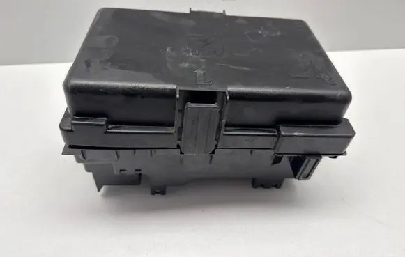 Chrysler Pacifica Fuse module 63565509 68239267AC 63513678