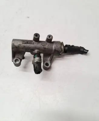 Opel Zafira B Fuel pressure regulator 55203803 5203803A