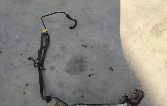 Ford Mondeo MK IV Power steering hose/pipe/line 